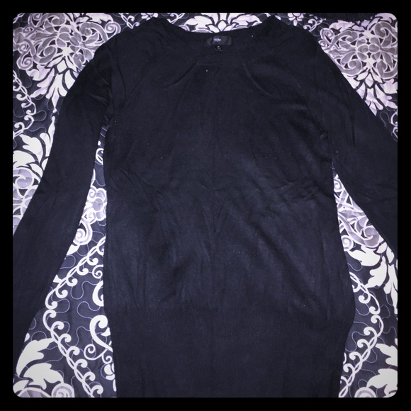 Black long sleeve shirt/sweater