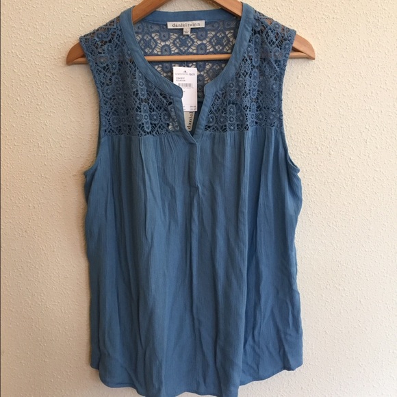 Daniel Rainn Tops - Daniel Rainn lacy blue blouse