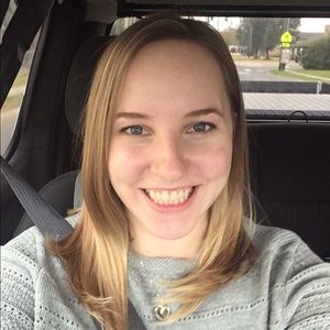 Meet your Posher, Nicole