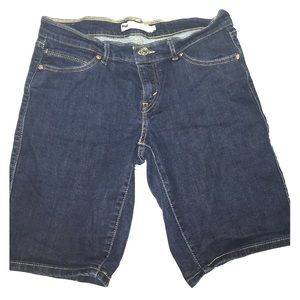 Dark Blue Levi's Bermuda Shorts