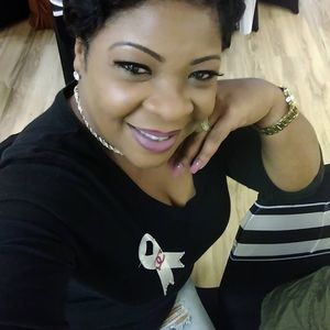 Meet your Posher, Angela