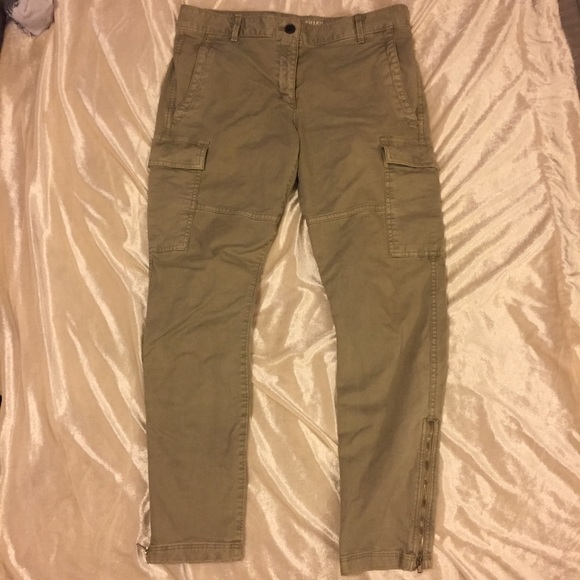 Skinny cargo pants
