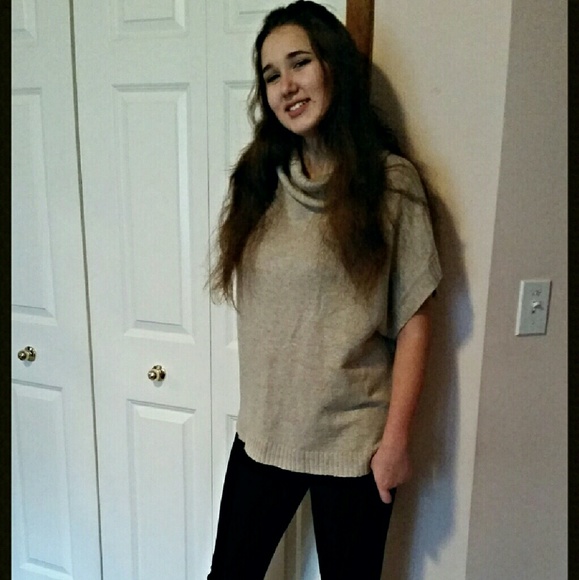 Short Sleeve Batwing Cream Sweater