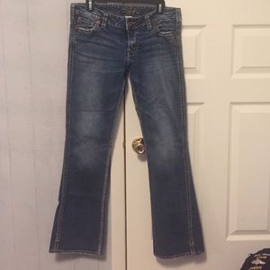 Silver jeans. Blue jeans bootcut size 11. 33 l