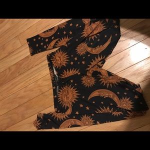 Sun and moon leggings!