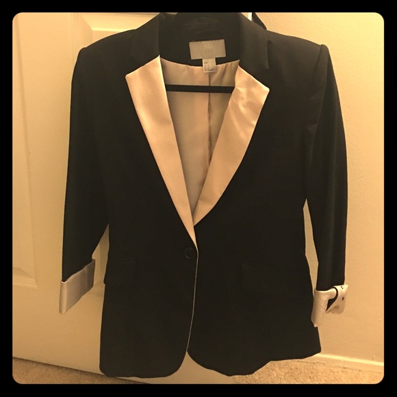 H&M contrast collar blazer