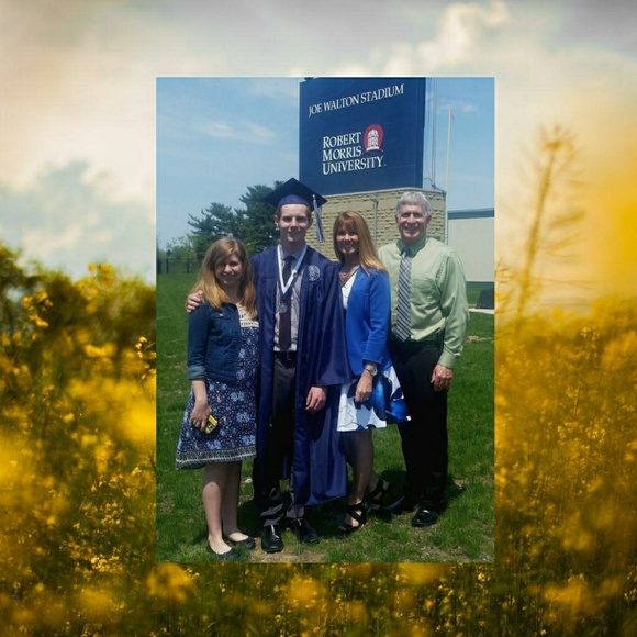 Meet your Posher, Christie - Picture 3 of 3