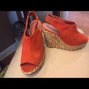 Carlos Santana Wedge 6