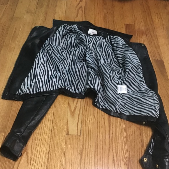 Leather jacket - Picture 3 of 3