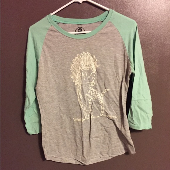 Zumiez glow in the dark quarter sleeve shirt!