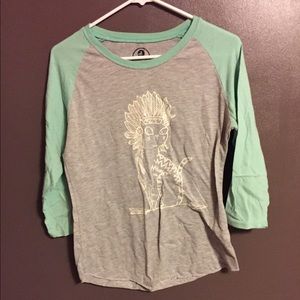 Zumiez glow in the dark quarter sleeve shirt!