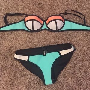 Triangl bikini extra small