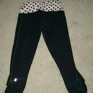 lululemon dark grey crops w/ pink polka dot waist