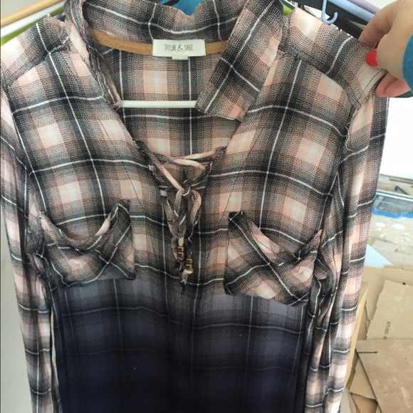 Cute shirt 3/4 tie up