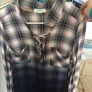 Cute shirt 3/4 tie up