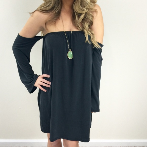 Off the shoulder dress - Picture 2 of 4