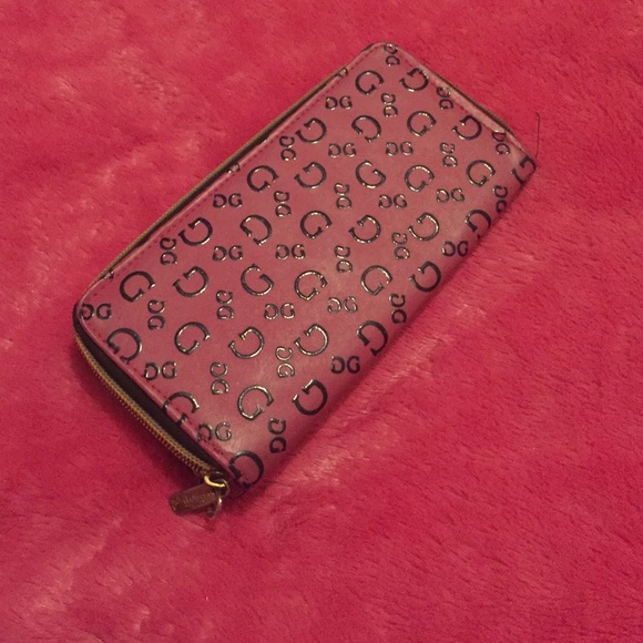 A cute GG WALLET - Picture 3 of 4