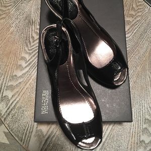 Kenneth Cole Reaction wedges