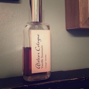 Atelier vanille insensee cologne/perfume