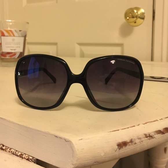 Armani Exchange Accessories - Armani Exchange black sunglasses 🕶