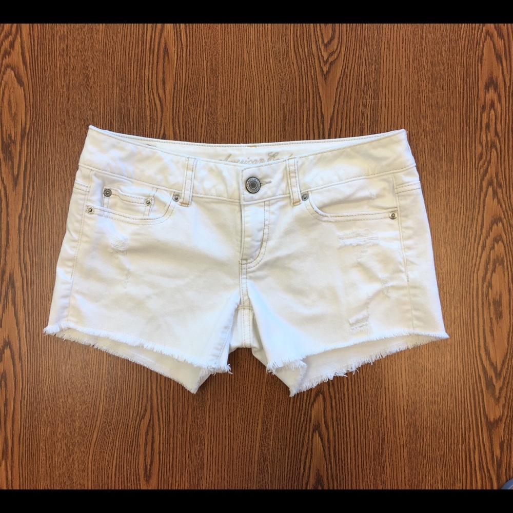 »»White Jean Shorts««
