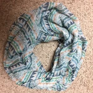 Infinity scarf