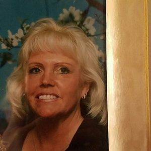 Meet your Posher, Carrie