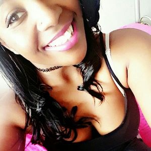 Meet your Posher, Torri