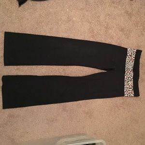 VS yoga pants