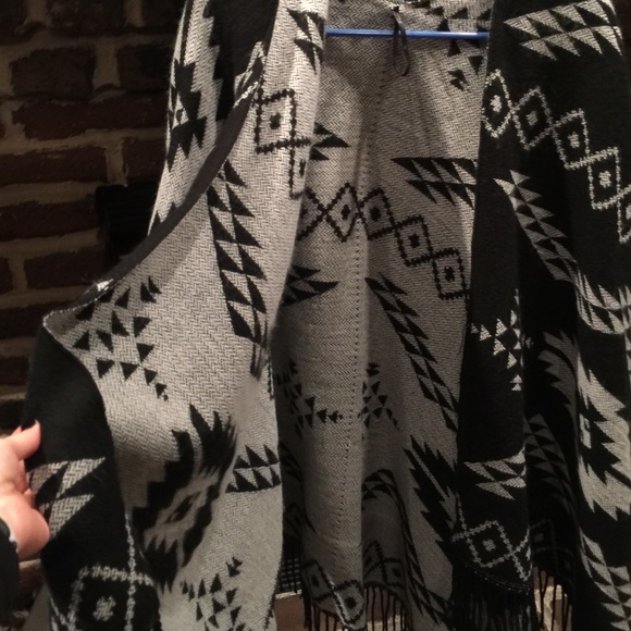 Poncho/Sweater Reversible - Picture 3 of 4