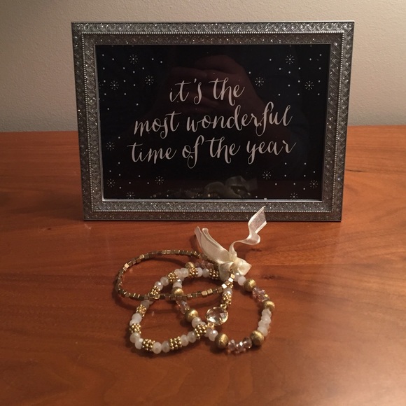 Gold Beaded stretch bracelets
