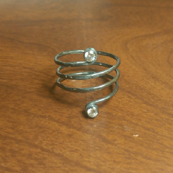 Blackened sterling silver and CZ spiral ring - Picture 1 of 3