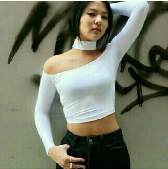 American Apparel off the shoulder choker top