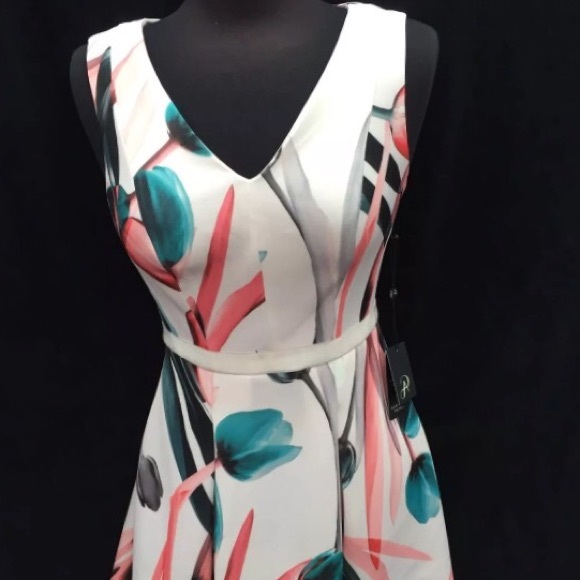 Adrianna Papell VNeck Fit & Flare 37" Length Dress