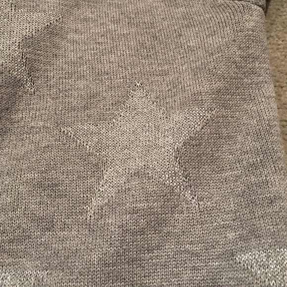 Girl's Gray Sparkly Star Sweater -- Size 10-12 - Picture 2 of 8