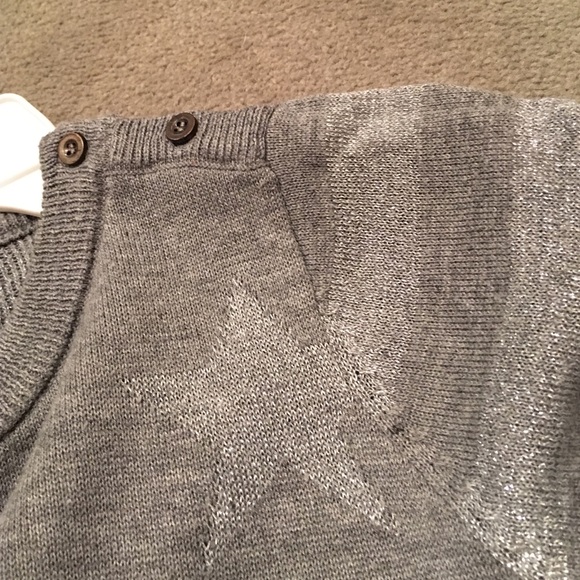 Girl's Gray Sparkly Star Sweater -- Size 10-12 - Picture 3 of 8