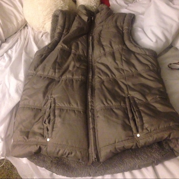 cute grey vest!