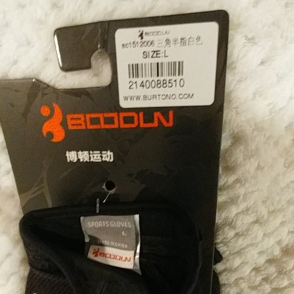 Workout gloves - Picture 3 of 3