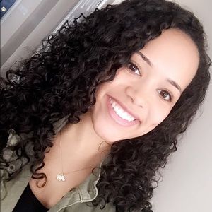 Meet your Posher, Danielle