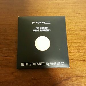 MAC Vanilla Eye Shadow