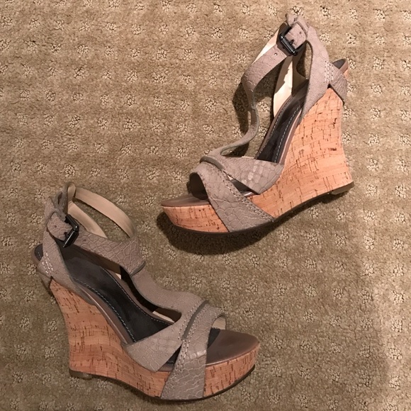Belle by Sigerson Morrison taupe wedges