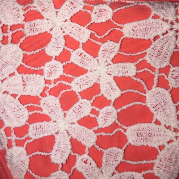 American Eagle Coral and White Lace Bikini Bottoms - Picture 2 of 3