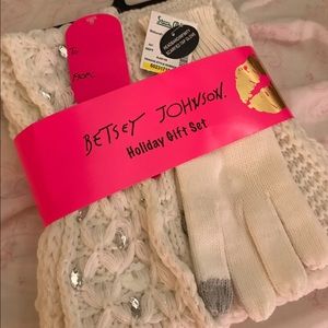 Betsy Johnson scarf, gloves and headband set NWT
