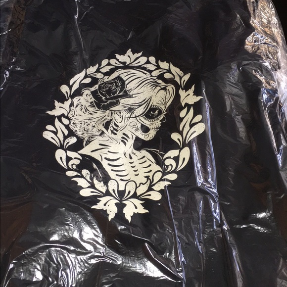 TORRID - Picture 3 of 4