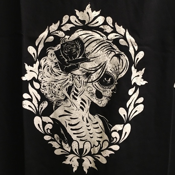 TORRID - Picture 2 of 4