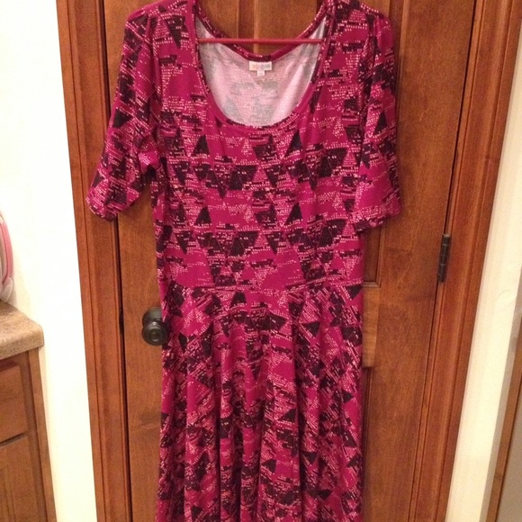 NWOT LuLaRoe Nicole 2XL