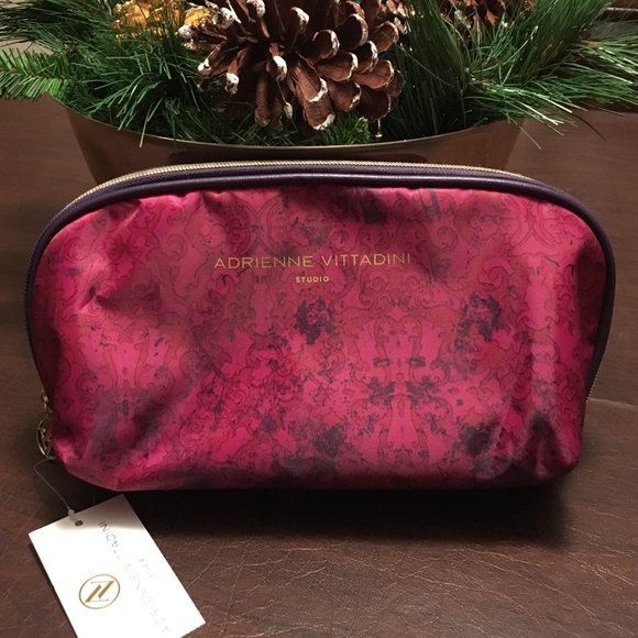 NWT Adrienne Vittadini Toiletries/Makeup Bag
