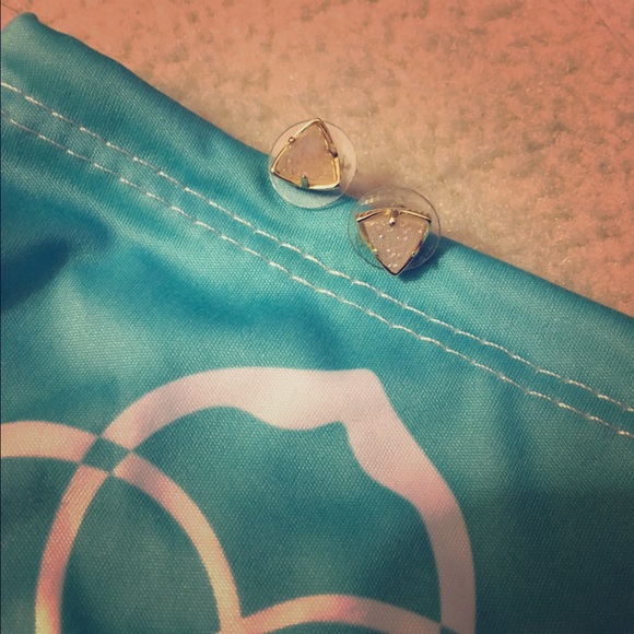 Kendra Scott studs