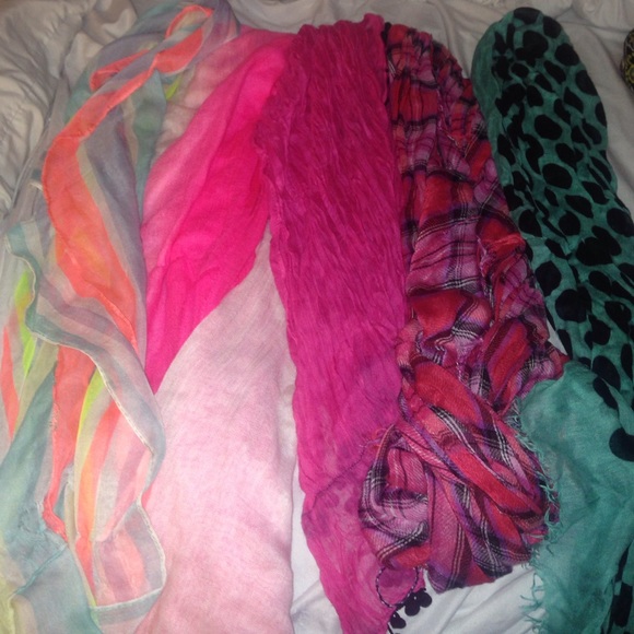 5 beautiful scarves!