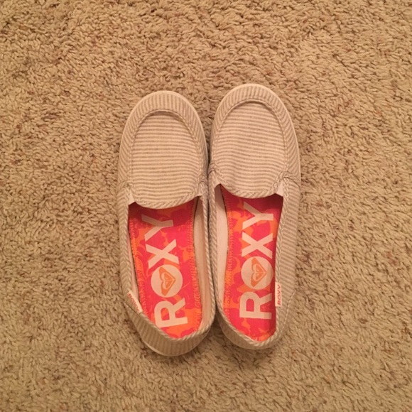 Roxy slip ons